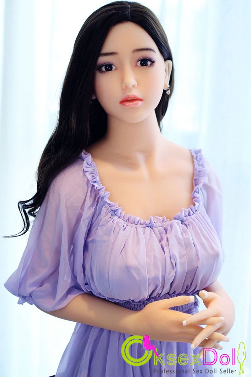 realistic tpesex doll Pictures