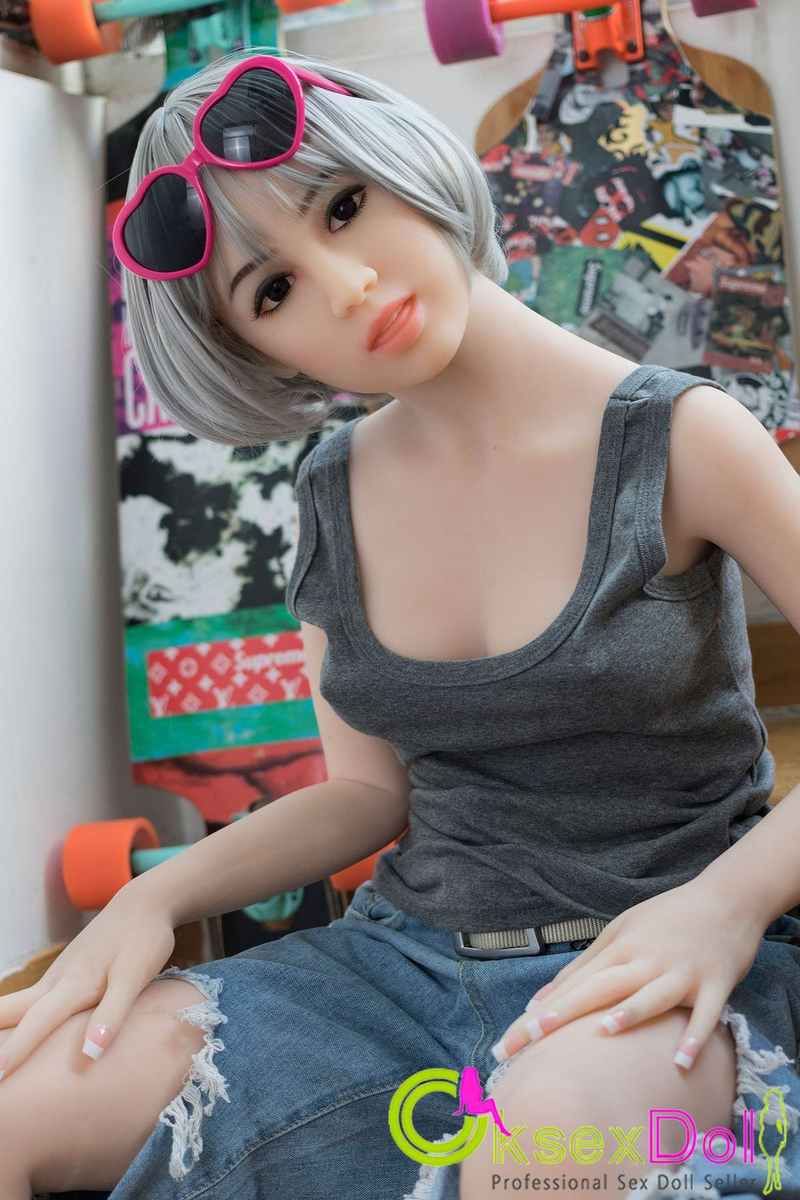 Cute sexy real doll Photos