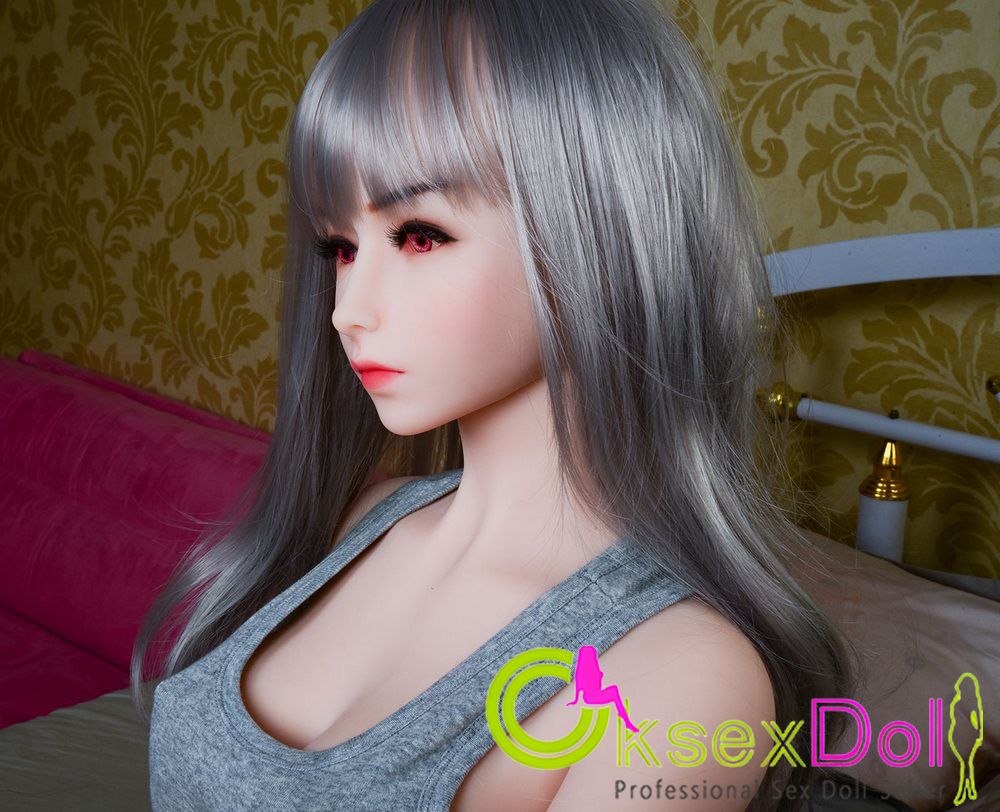B Cup real doll Photos