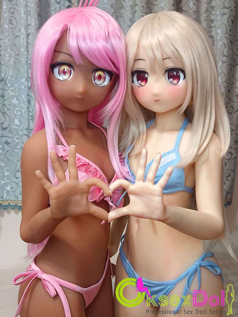 Red Eyes love dolls Pictures