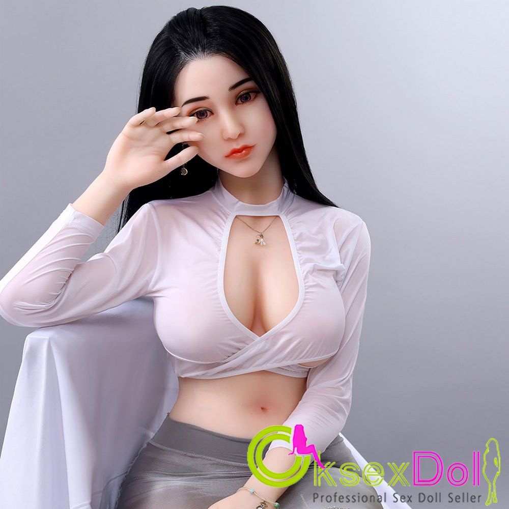 164cm Japanese Silicone Sex Doll Photo