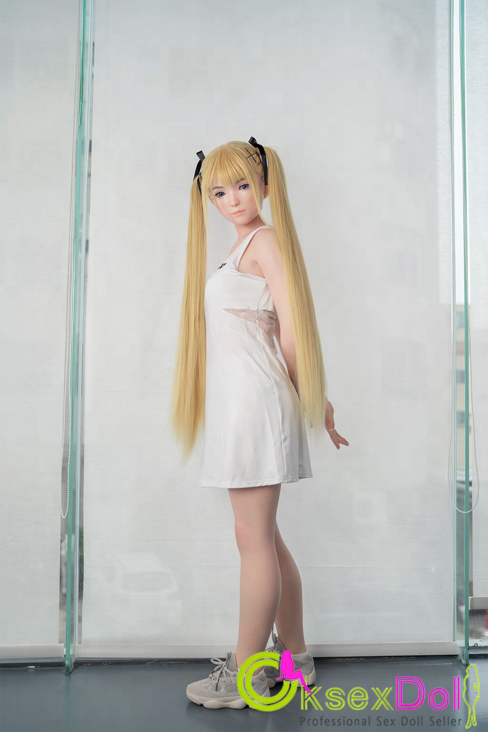 Long Blonde Hair sex dolls images