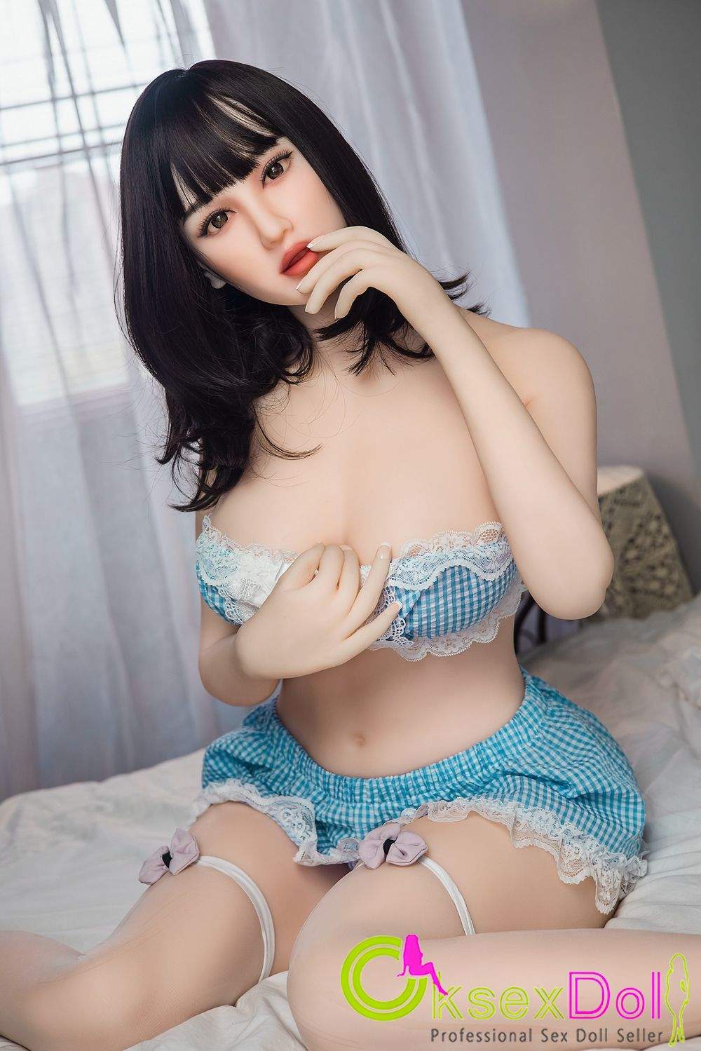 Asian love dolls pic