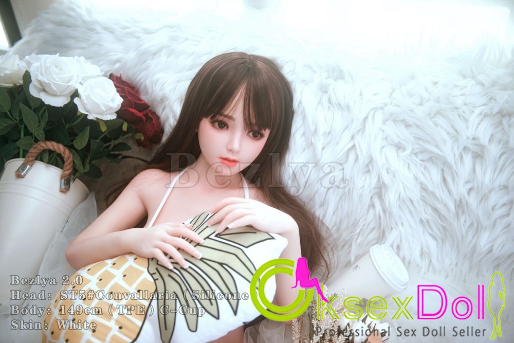 Medium Breasts real doll Photos