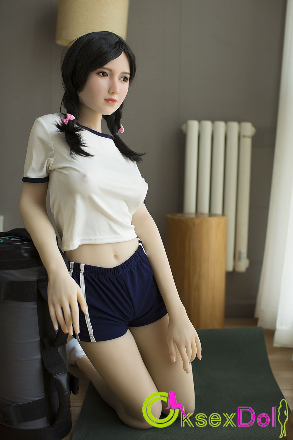 C-cup real doll Photos