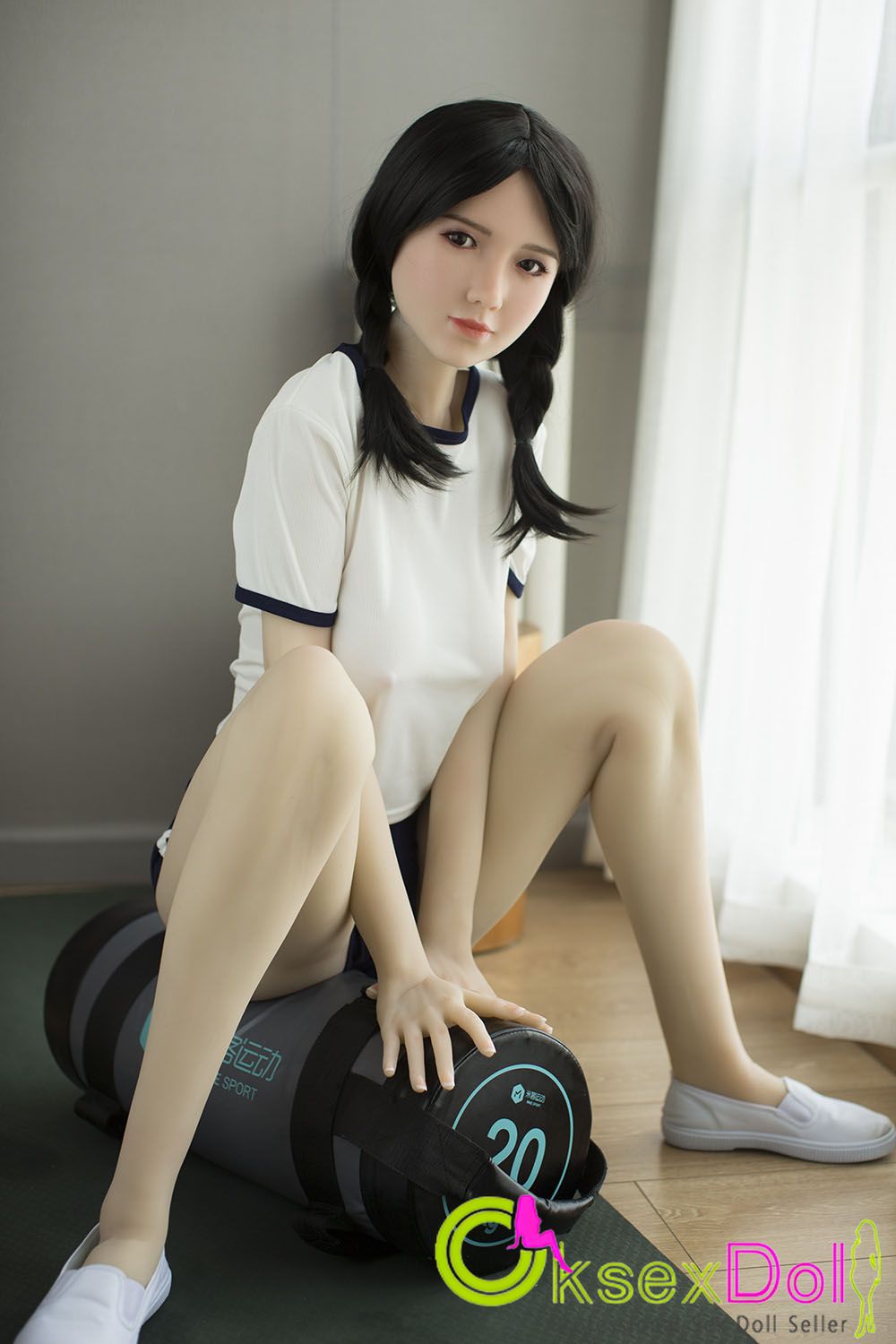 Japanese real doll Photo