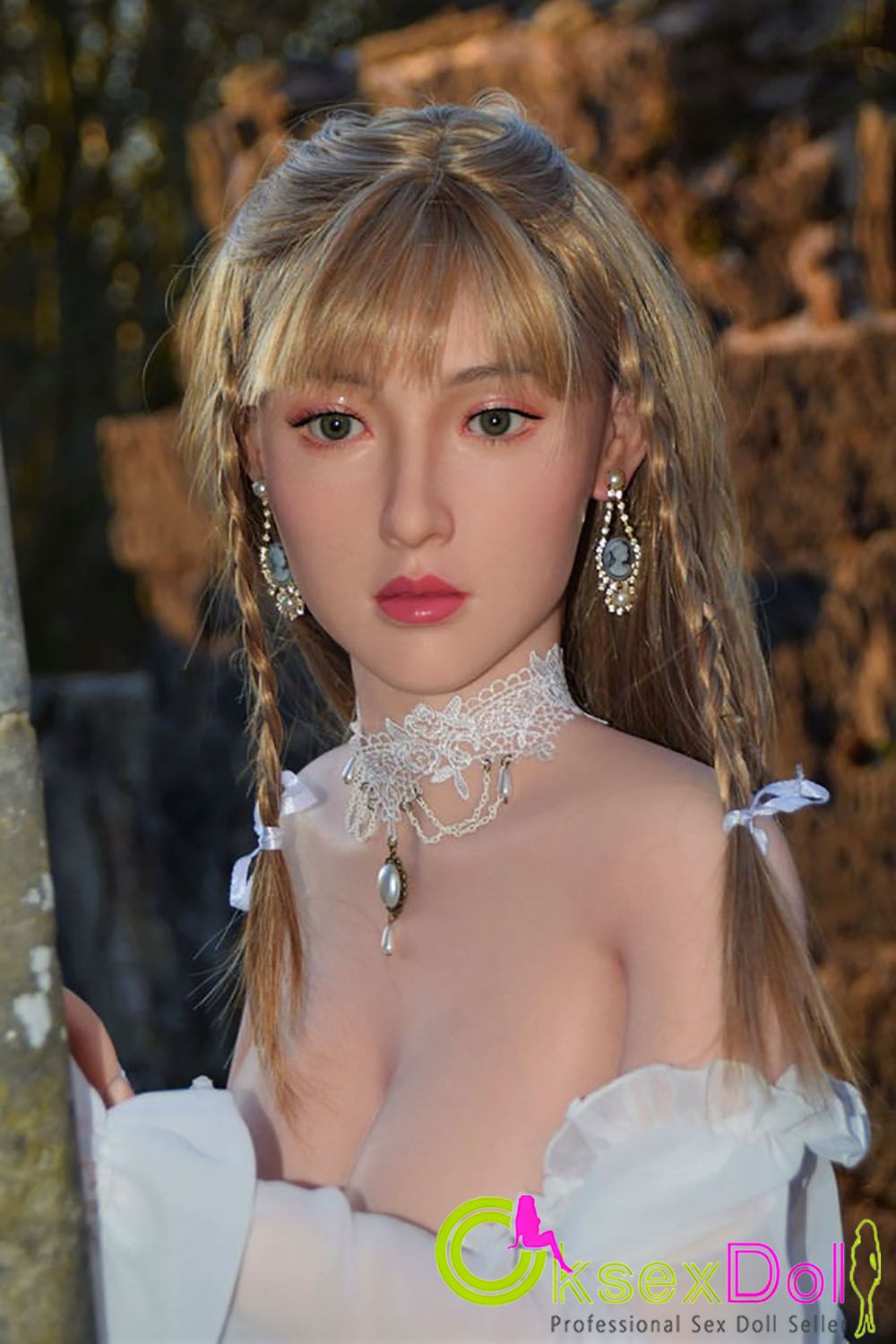F-cup real doll Photos