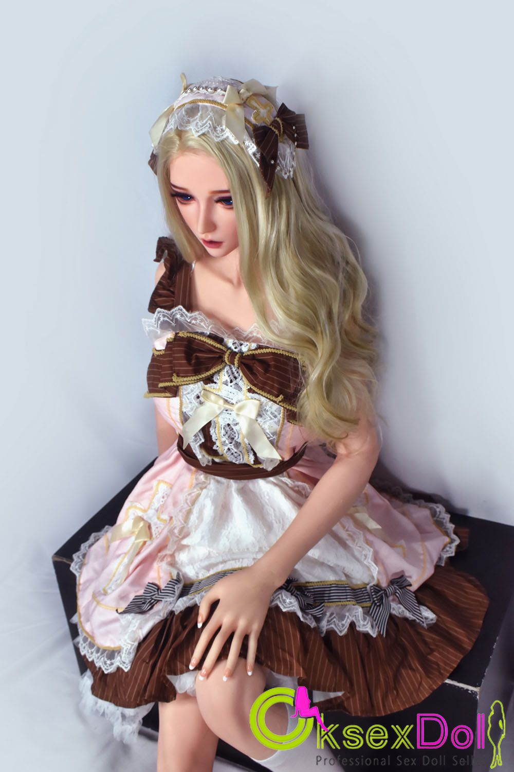 Young Girl Love Doll Pictures