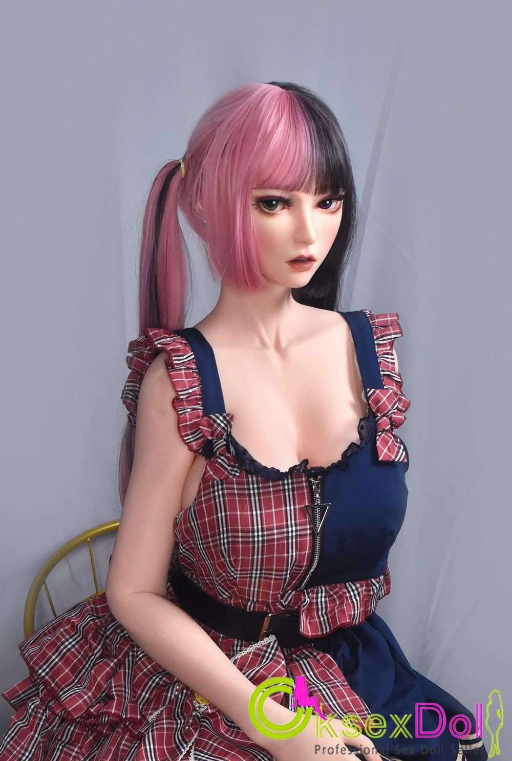 Young Lady Real Doll Pictures