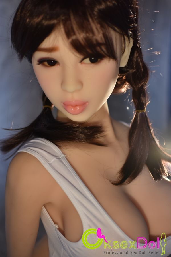 Pouting Girl Sex dolls Gallery