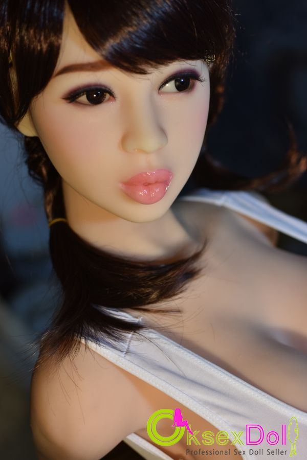 6YE Sex dolls Pictures