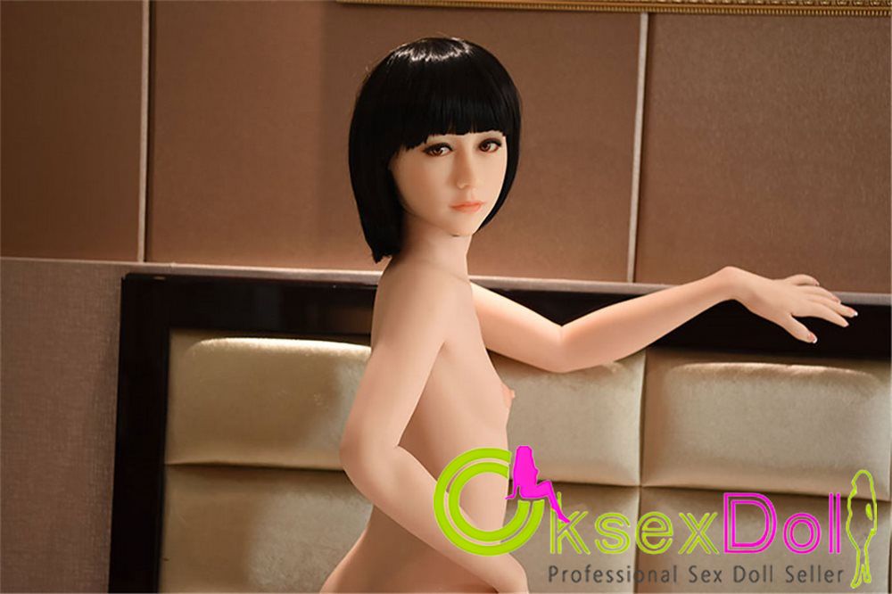 A-cup Japanese Flat Breasted Sex Dolls Image
