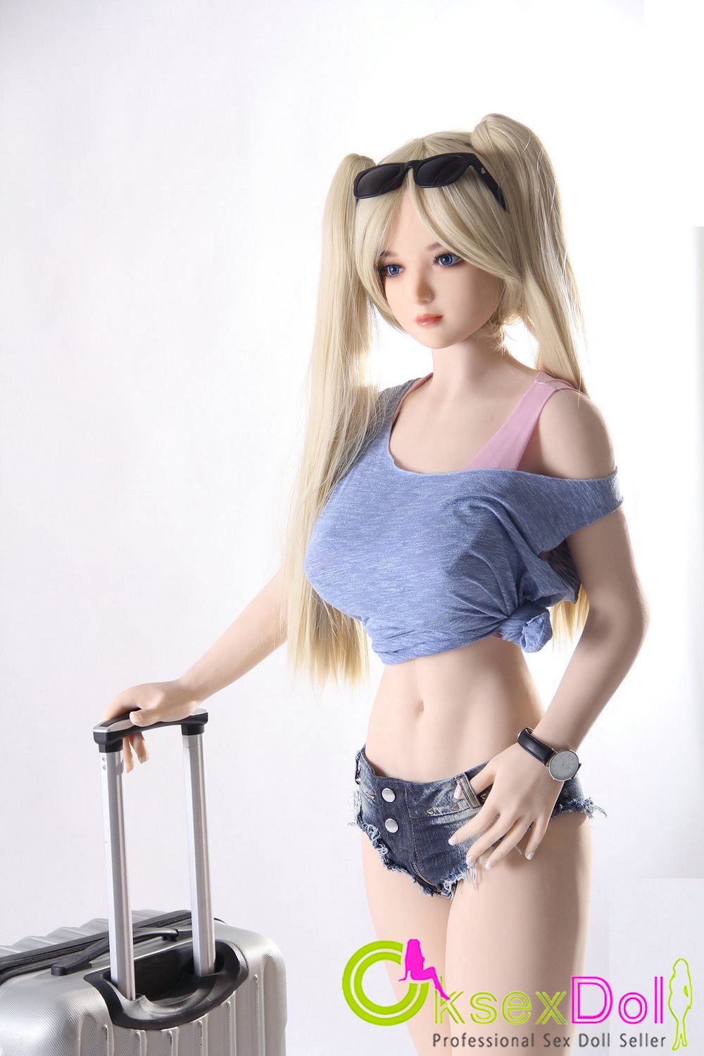 Blue Eyes love dolls Pictures