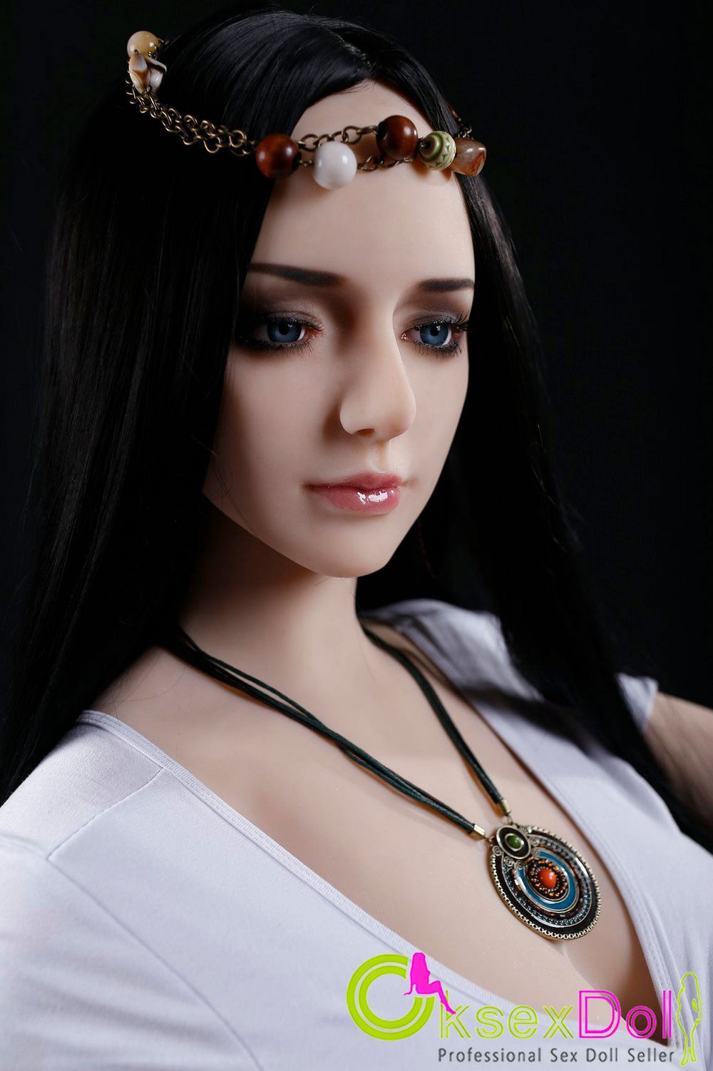 Blue Eyes love dolls Pictures