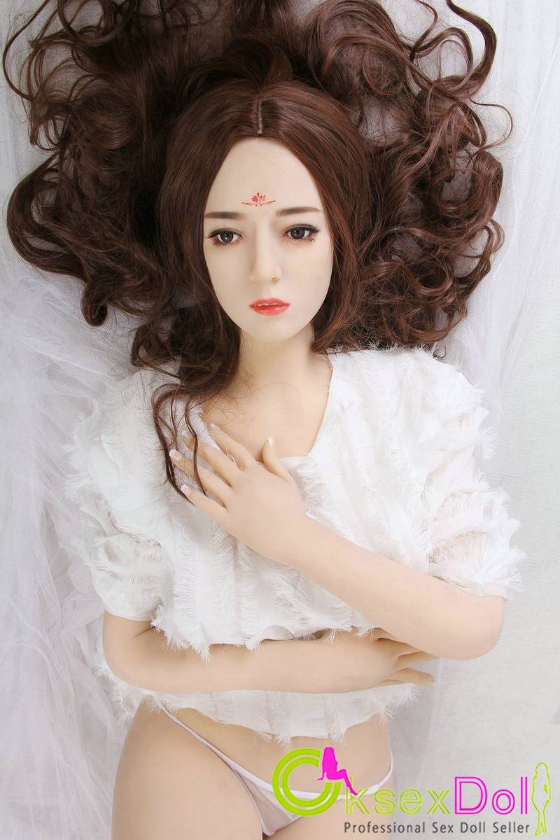 Qita doll Photos