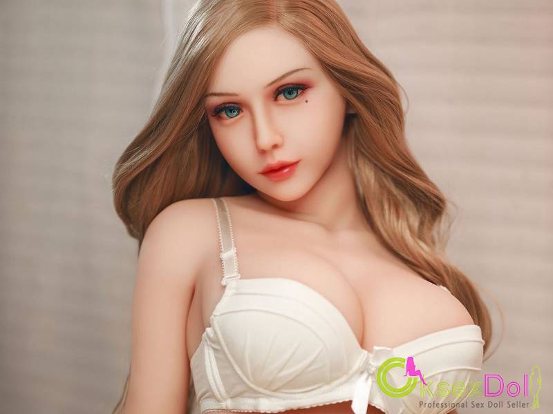 realistic female sex doll blog