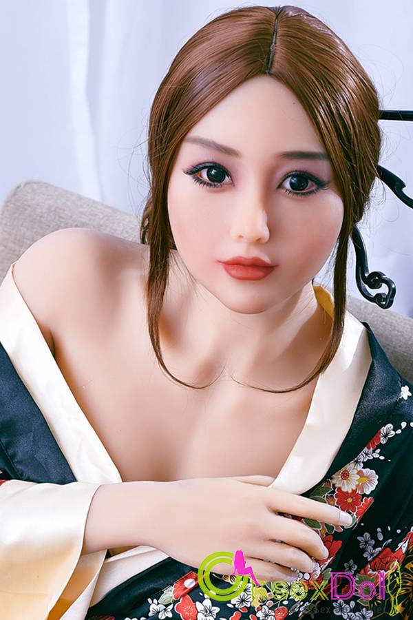 Irontech Realistic Japanese big booty doll sex