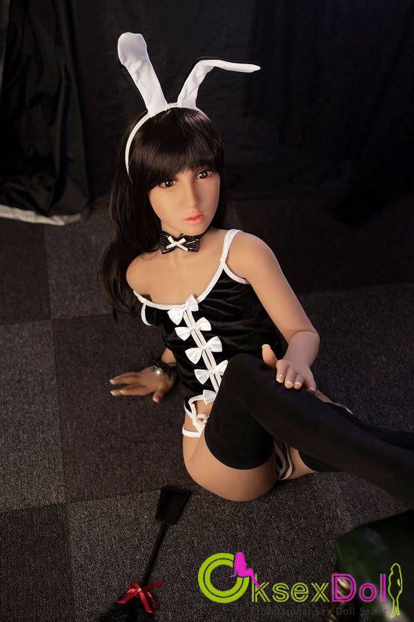 hyper realistic sex doll