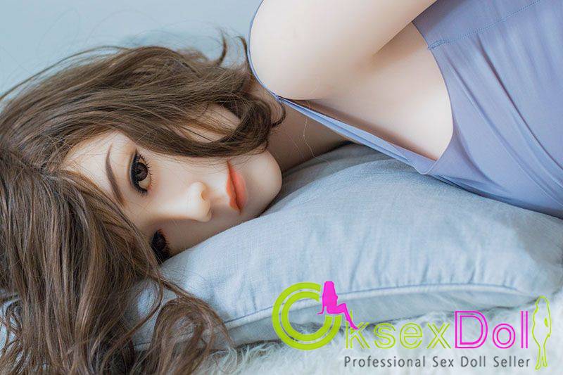 sexy posture real doll Natsumi