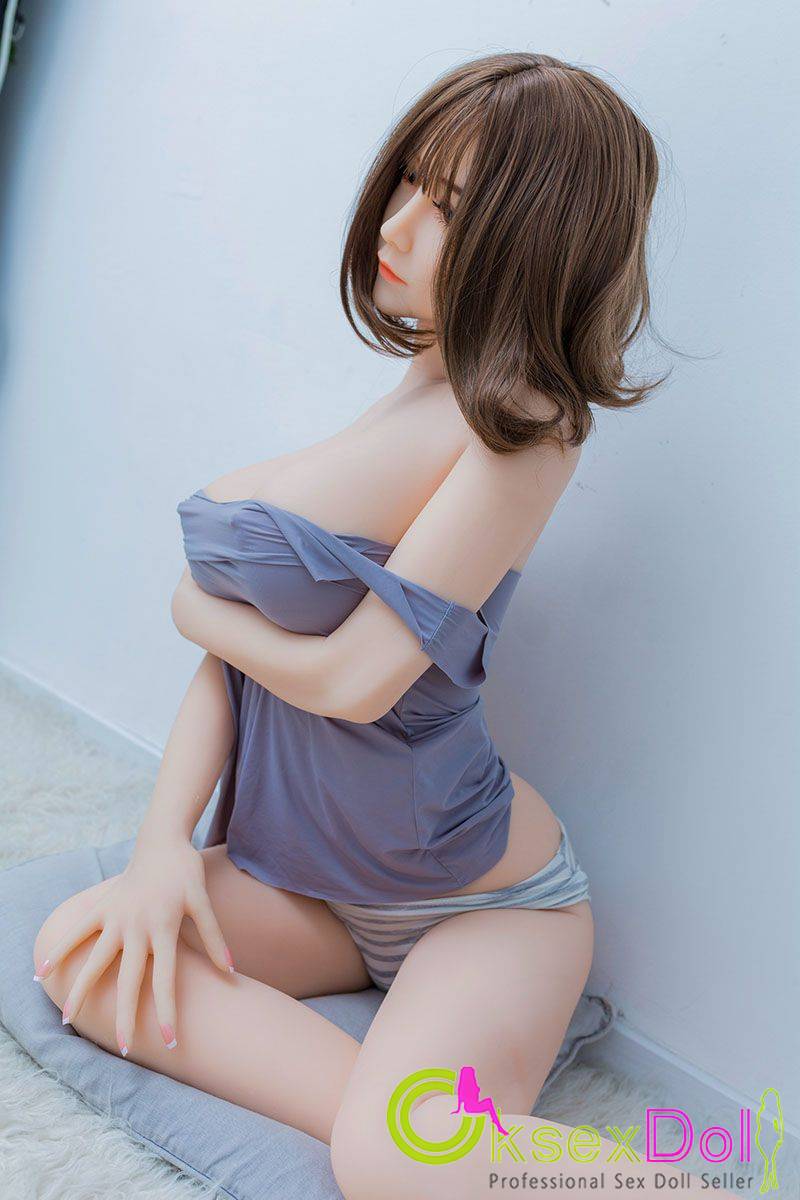 18-year-old Japanese sex doll Natsumi