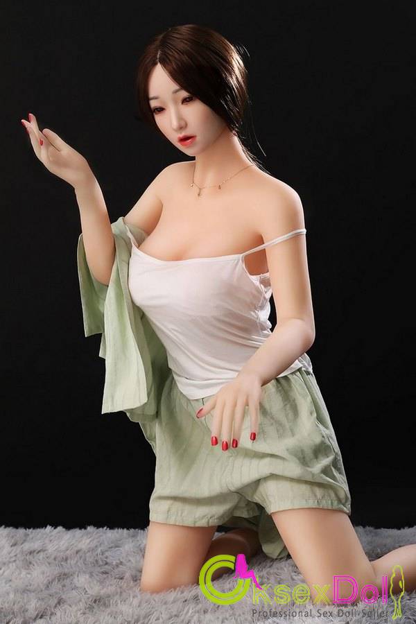 Japanese Huge Tits Sex Doll Kazashi