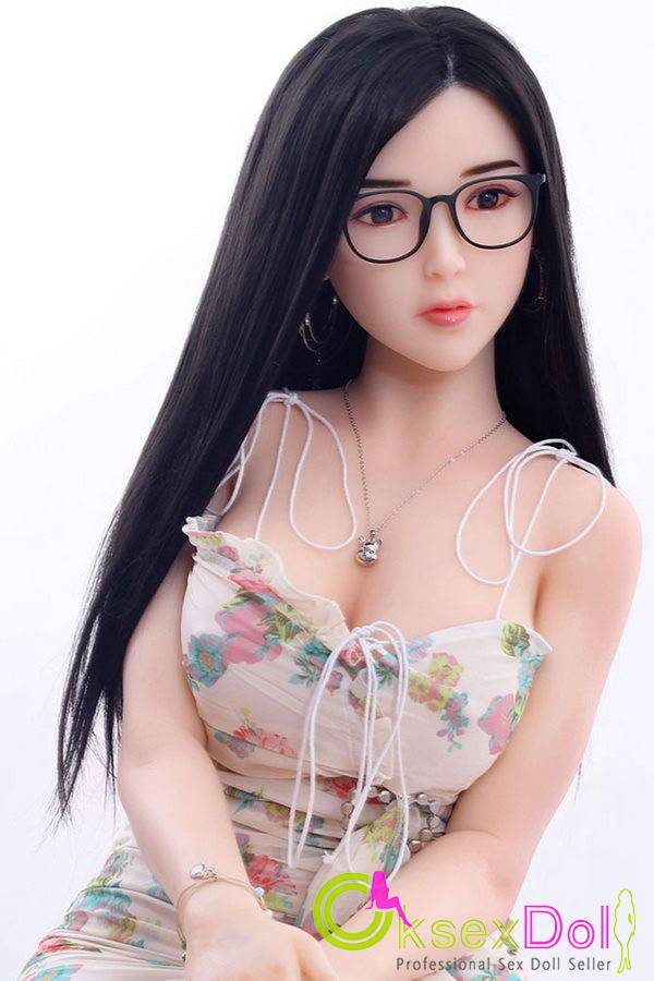 Medium Breast sex doll