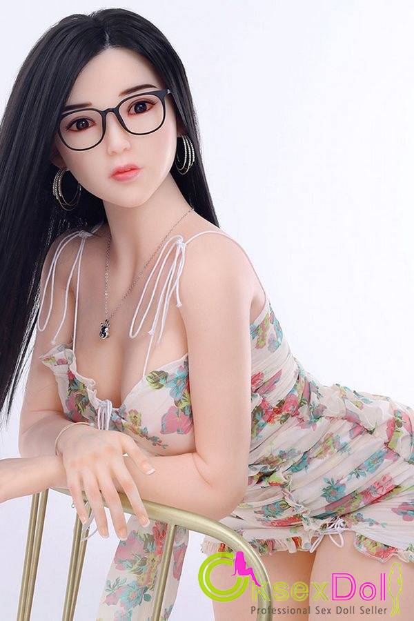 C-cup sex doll