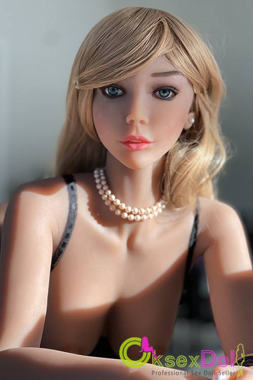 Zoe F Cup Sex Doll