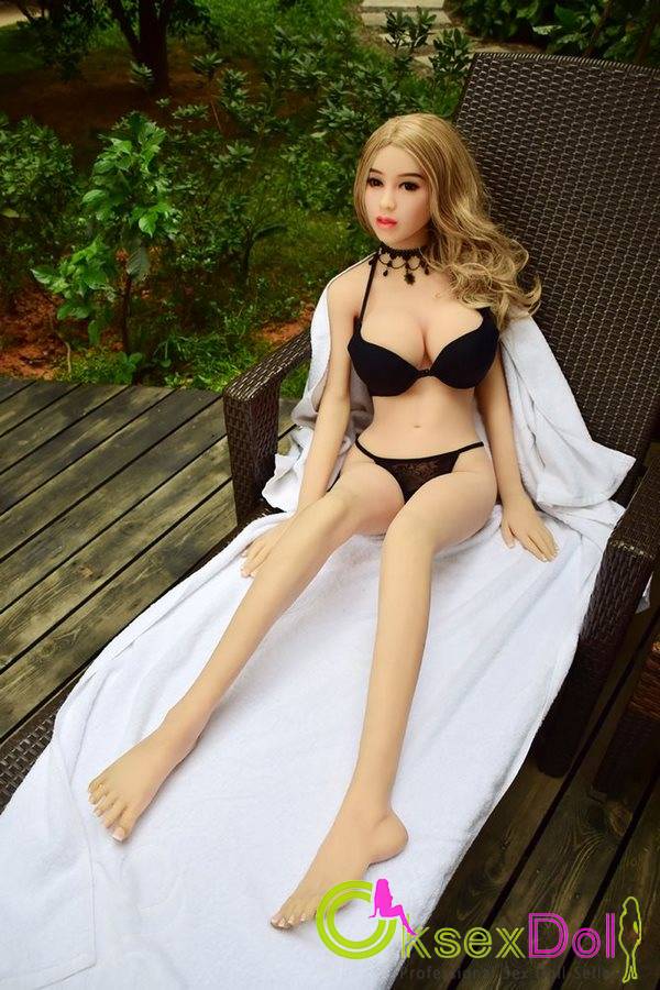 Chinese Love Doll