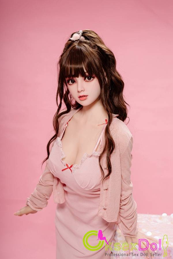 Bezlya Love Doll