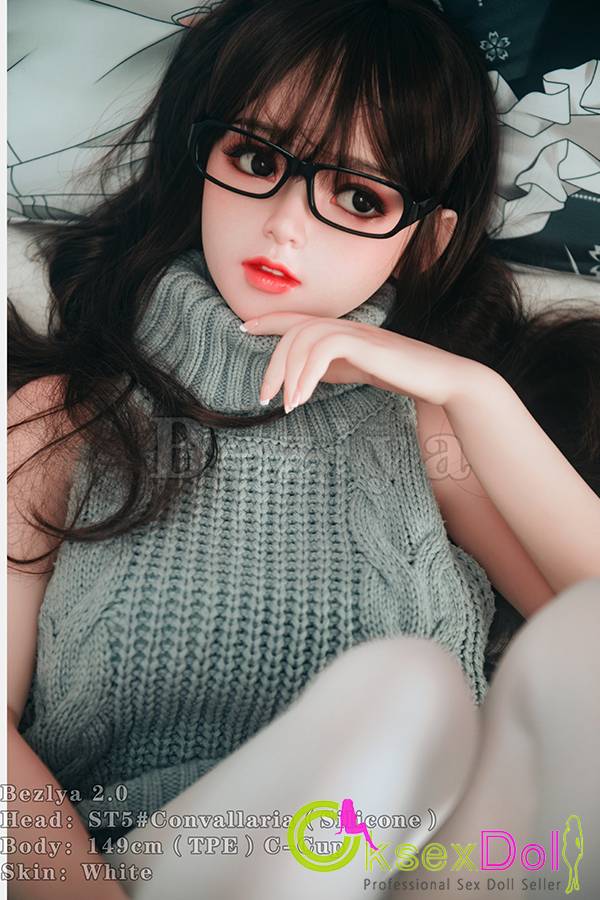 Normal-sized Breasts Sex Dolls