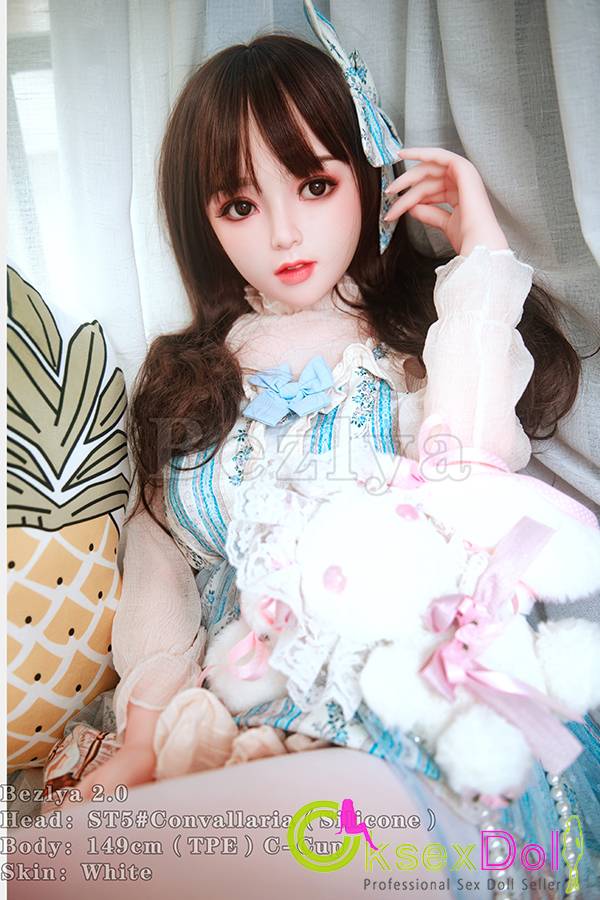 Chinese Love Doll