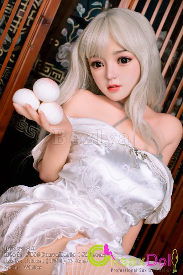 Slightly Full Breasts Sex Dolls