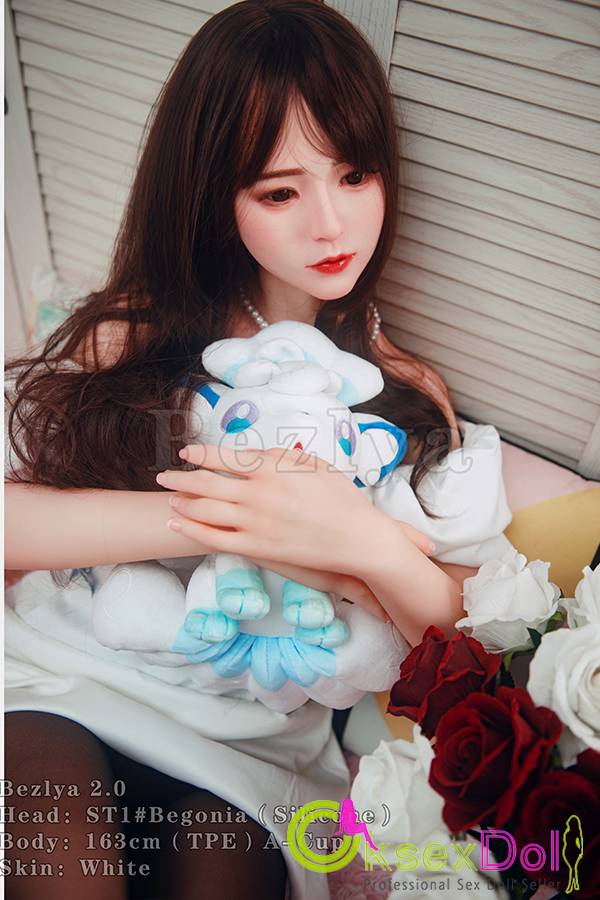 Bezlya Slender Doll