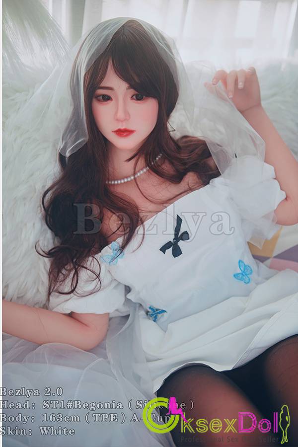 Chinese Love Doll