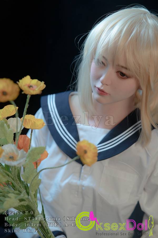 Small Breast Sex Doll Aleah