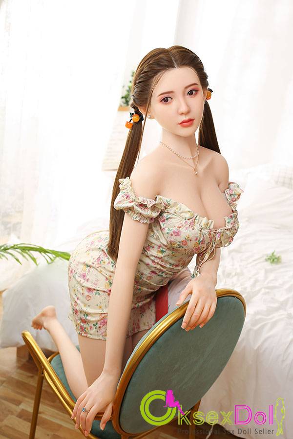 Young Medium Breasts Doll