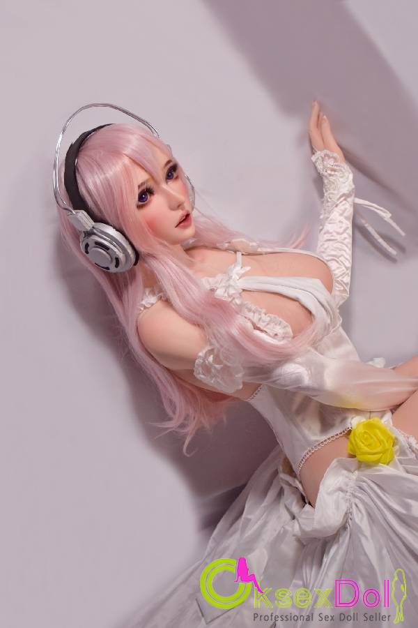 Young Bride Love Doll