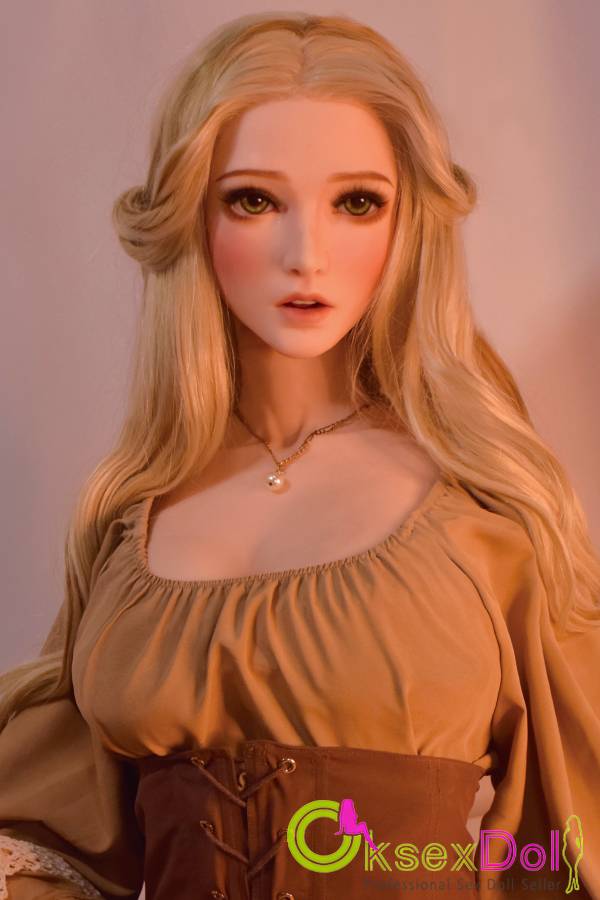 Videos of Real Life Silicone Sex Doll Madeleine