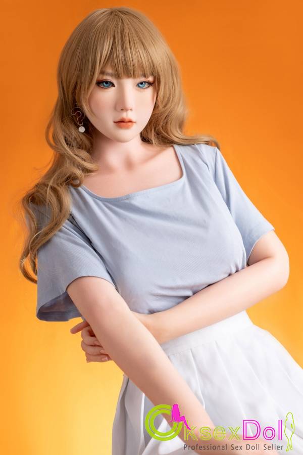 Medium-sized Breasts Silicone Real Love Dolls