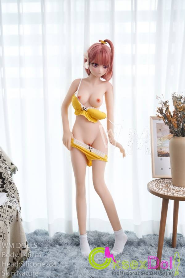Medium-sized Breasts sex doll