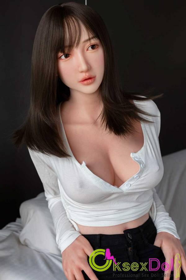 Chinese Silicone Sex Doll pic