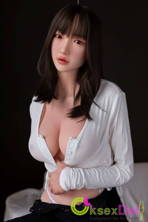 Short Video of Chinese Silicone Sex Doll Ruoxi
