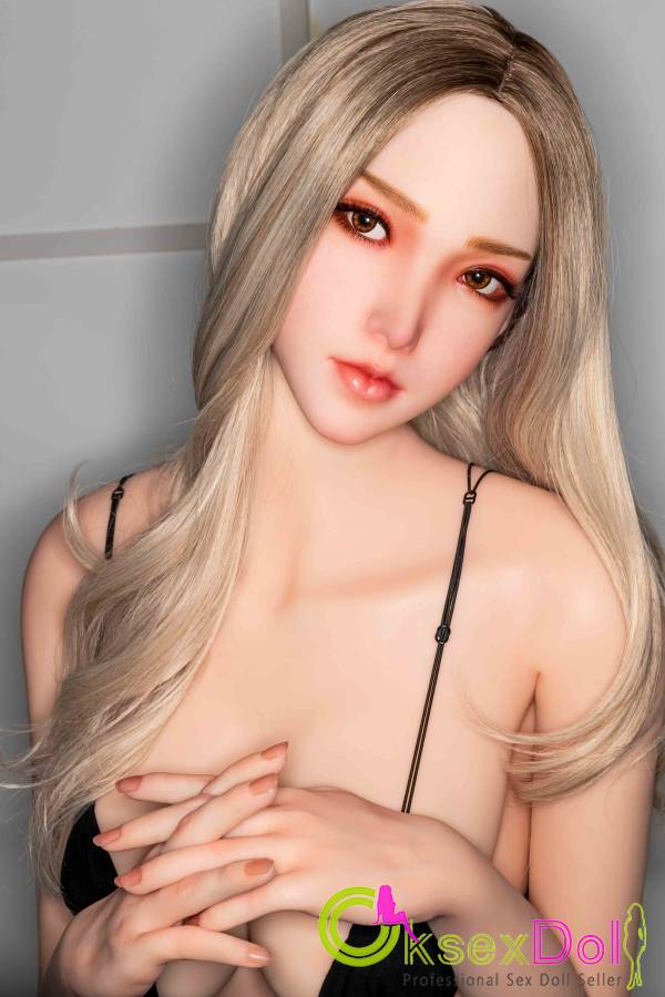 Sex Doll Maude