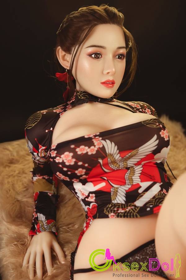 Oriental Beauty Love Doll