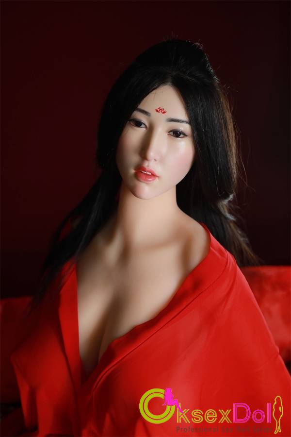 Small Tits TPE Silicone Doll