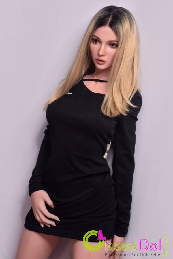 Sexy woman in Black Tight Dress Dolls Pictures