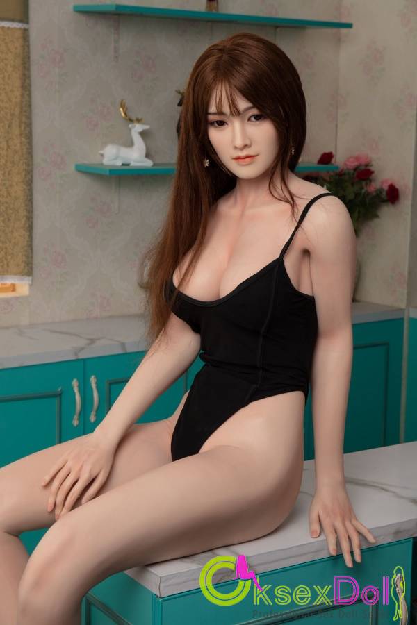 meaty ass Japanese Sex Doll Tube