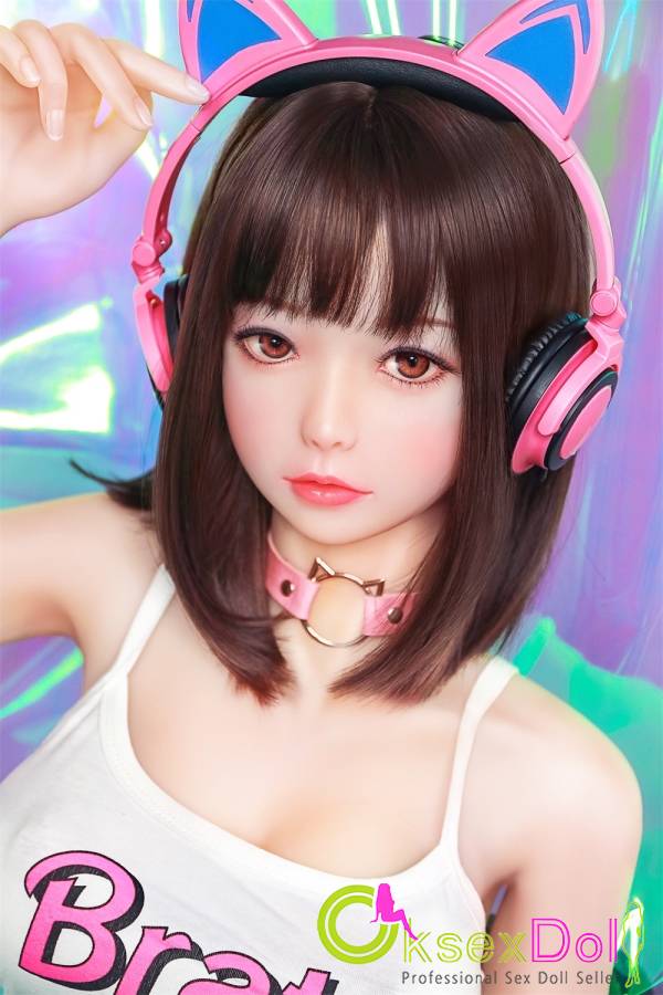 Fascinating Breast Cute Teen Sex Doll