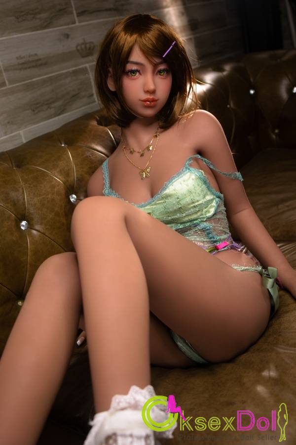 AIBEI C-cup Dolls